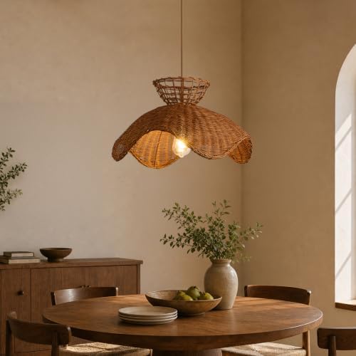 Boho Natural Rattan Pendant Light, 19.7" Scalloped Shade